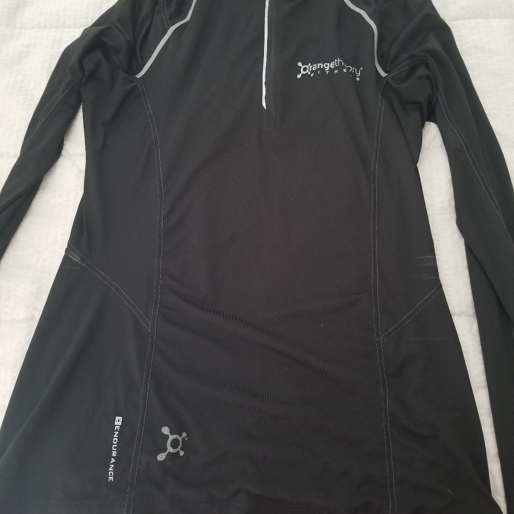 Orangetheory quarter zip top
